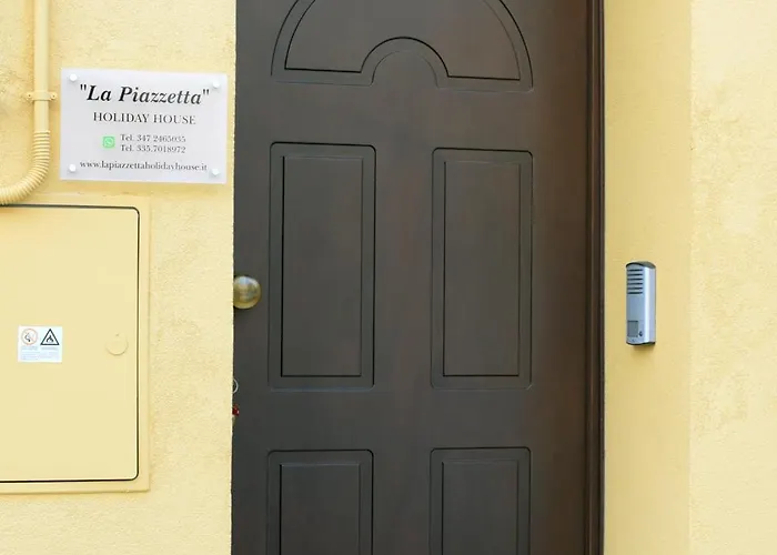 La Piazzetta Holiday House